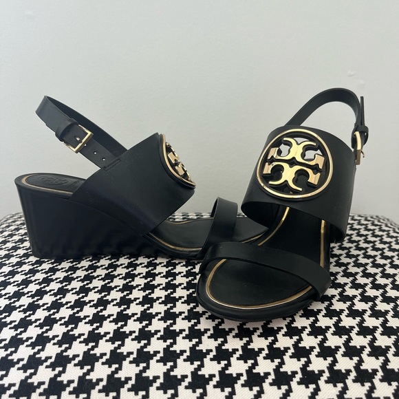 Tory Burch Shoes - Tory Burch wedge sandal